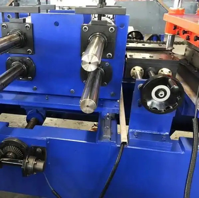 Accurate Wall Panel Cladding Roll Forming Machine With Plusmn 1mm Shearing Error