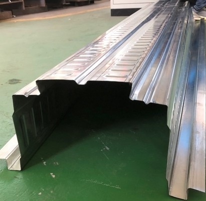 Steel Decking Single Wave Rolling Forming Machine With Middle Plate Welded Frame