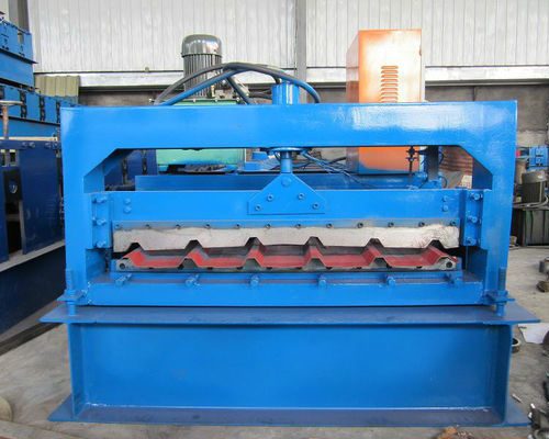 Building Material Metal Roof Roll Forming Machine 380V 50Hz 3 Phase Voltage