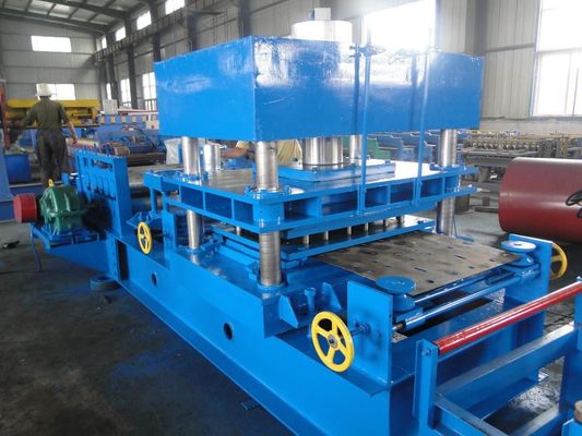 Durable Highway Guardrail Roll Forming Machine For Road Construction Crash Barrier