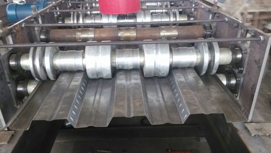 Aluminum Galvanized Floor Deck Roll Forming Machine Width With Pre - Cutting