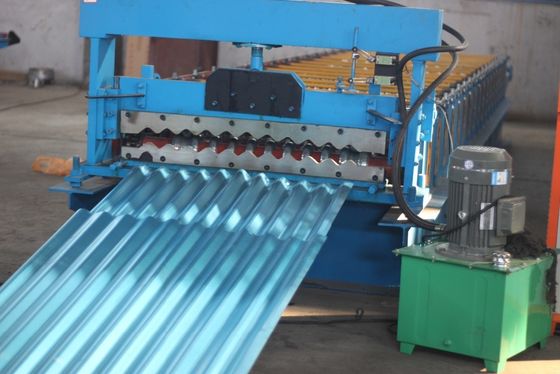 Corrugating Iron Roofing Sheet Making Machine Metal Roofing Equipment 8m/min - 12m/min