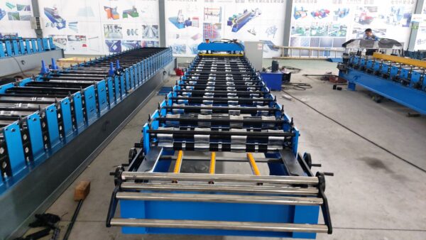 20210804 694 840 Trapezoial roofing sheet machine