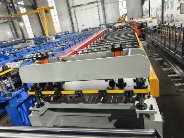 微信图片_20260623135053_12_41 840 Trapezoial roofing sheet machine