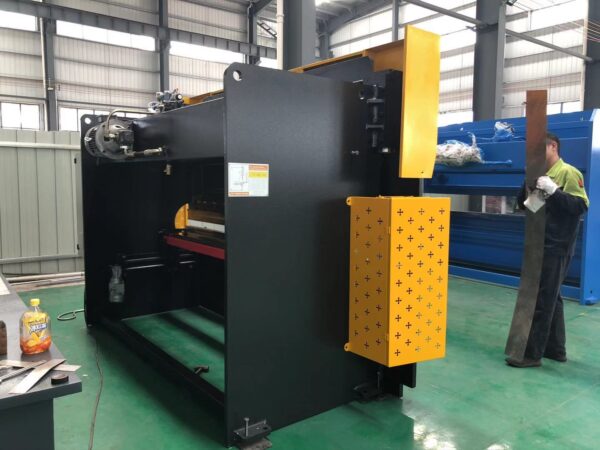 1.5mm 厚度x3.0mm 折弯机 (5) CNC Hydraulic Press Brake Machine Product Overview