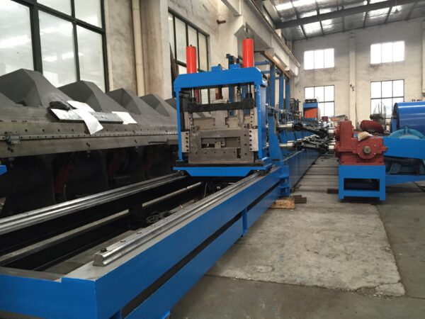 IMG_1751 Automatic CZ Purlin Roll Forming Machine with Gearbox Transmission