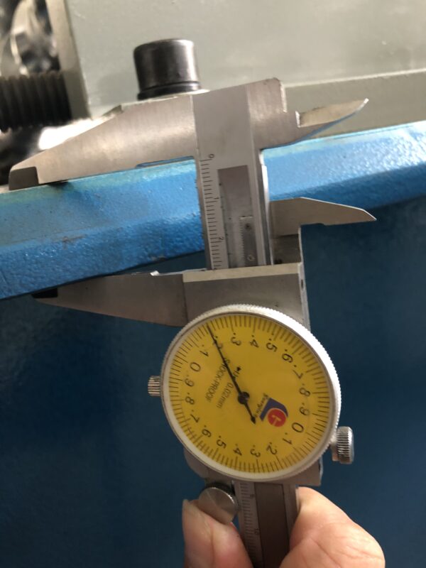 中原铸铁牌坊 (2) High-Speed Roofing Panel Roll Forming Machine