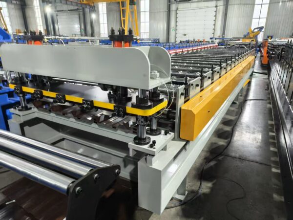 微信图片_20260623135052_11_41 840 Trapezoidal Roofing Sheet Roll Forming Machine | Automatic Metal Roof Panel Production Line