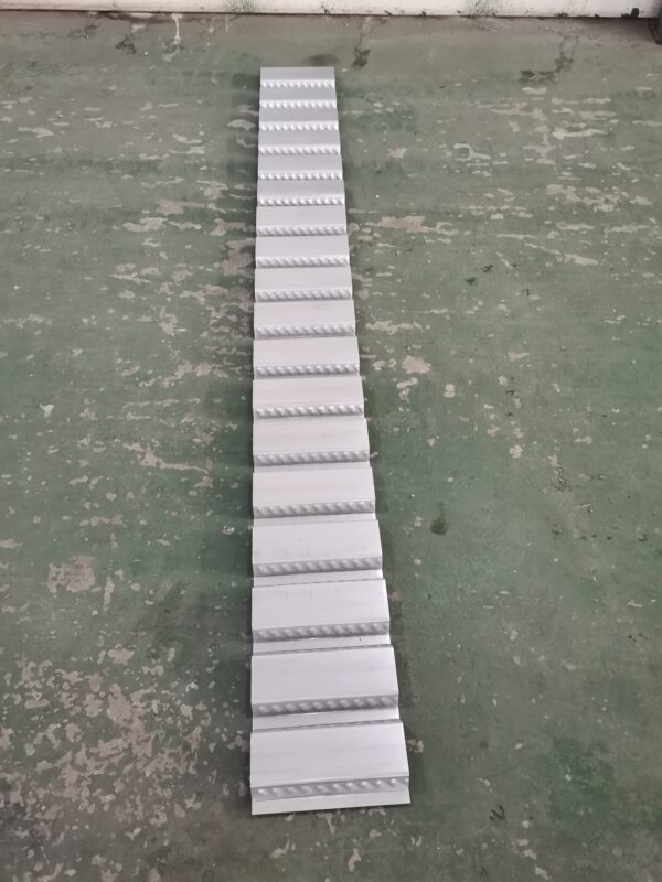 李展马来西亚楼承板 (4) Heavy-Duty Floor Deck Roll Forming Machine for High-Strength Steel Deck Production