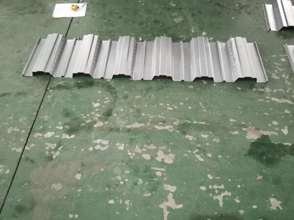 沙特楼承板 (3) High-Performance Floor Deck Roll Forming Machine