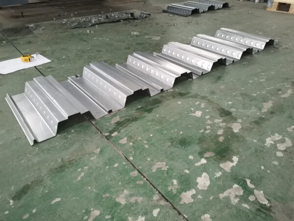 沙特楼承板 (4) High-Performance Floor Deck Roll Forming Machine