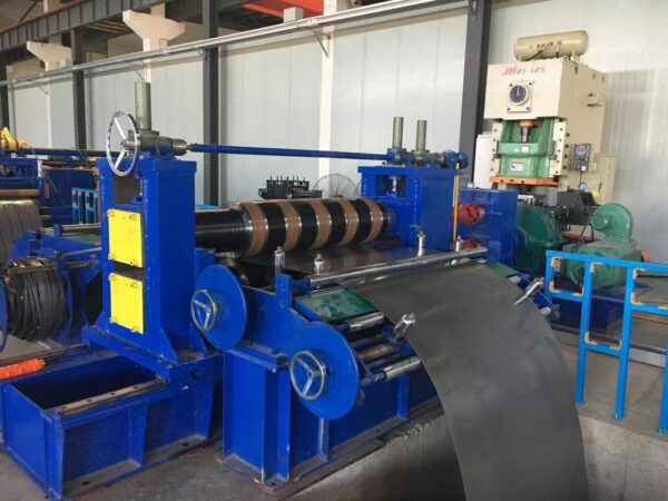 纵剪线 (4) High Precision Coil Slitting Line for Efficient Metal Strip Processing