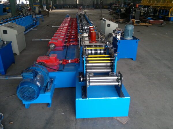 重型型钢成型机 Automatic CZ Purlin Roll Forming Machine with Gearbox Transmission