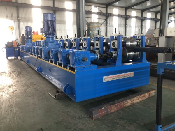 High-Speed Highway Guardrail Roll Forming Machine