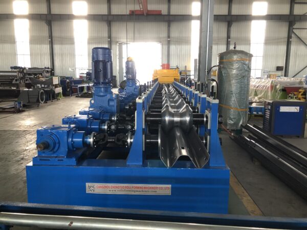 High-Speed Highway Guardrail Roll Forming Machine