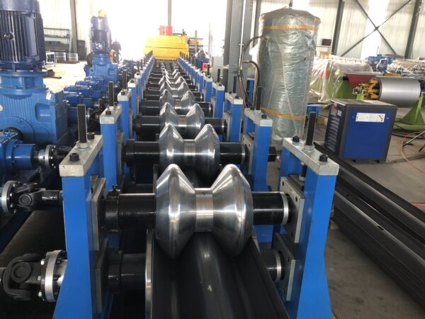 High-Speed Highway Guardrail Roll Forming Machine