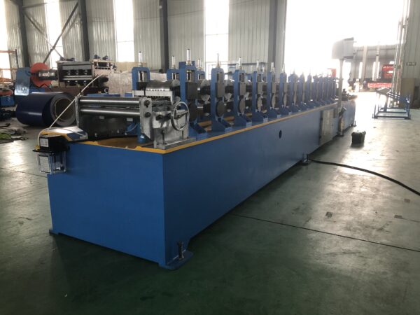 高配卷帘门 (3) High Precision Rolling Shutter Door Roll Forming Machine for Efficient Door Panel Production